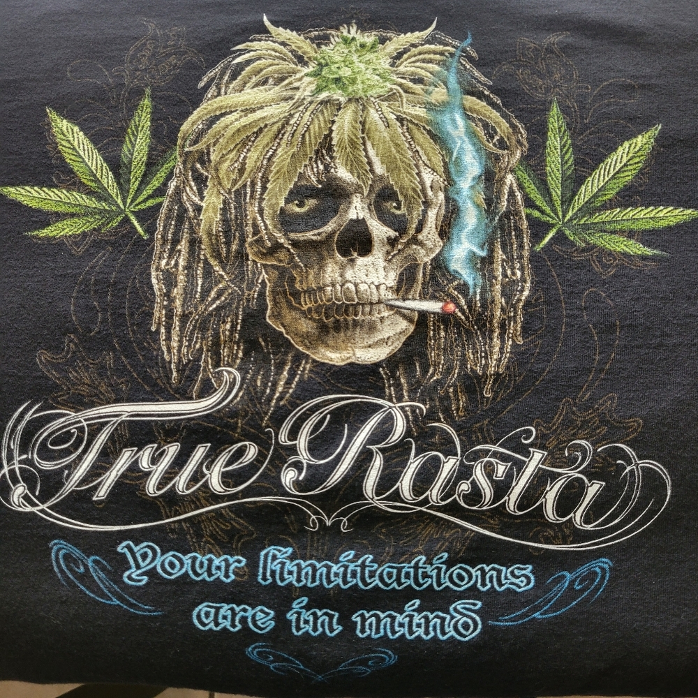Black Graphic Men's Shirt.    C28 - Picture 10 of 11